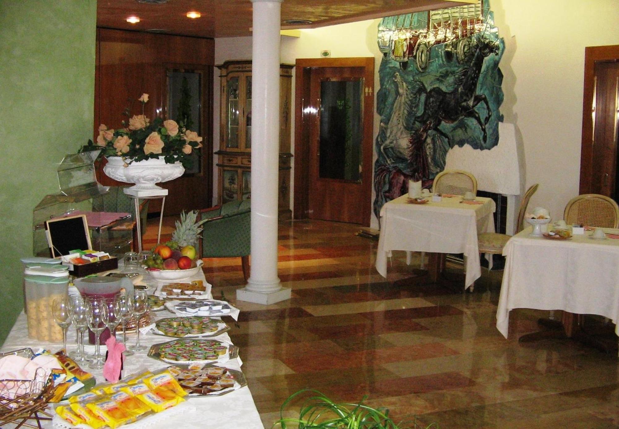 Locanda Il Burchiello Оріаго-Ді-Міра Екстер'єр фото